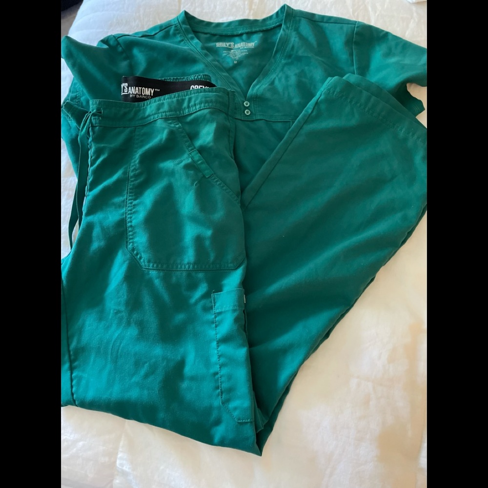 Grey’s Anatomy forest green scrub set
